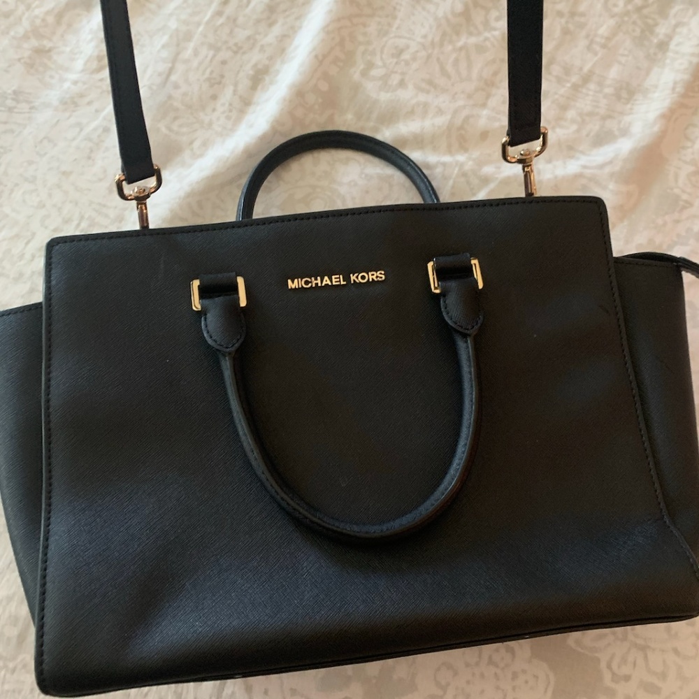 Michael Kors Selma Black Handbag Tote Medium